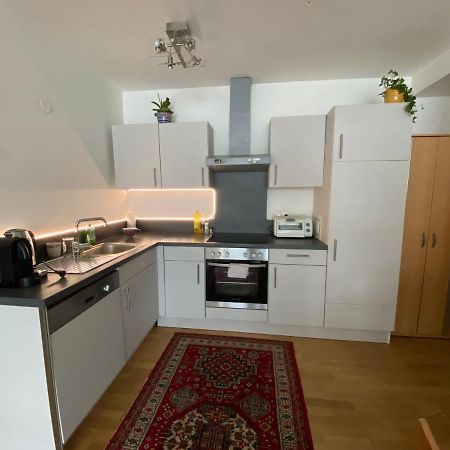 Apartment 9 Stops Away From City-Centre Виена Екстериор снимка