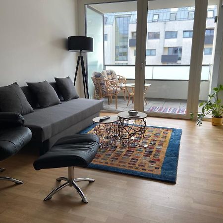 Apartment 9 Stops Away From City-Centre Виена Екстериор снимка